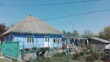 Продам дом в пгт Сарата.Центр.