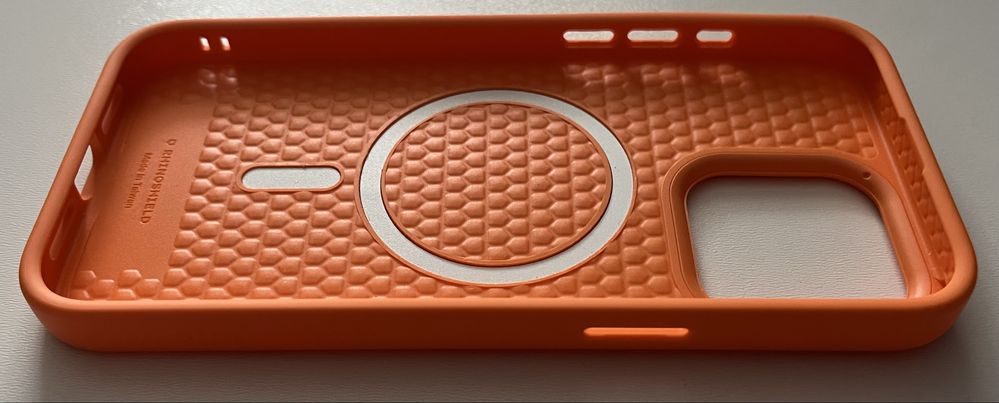 Etui RhinoShield SolidSuit MagSafe iPhone 15 Pro Max pomarańczowe