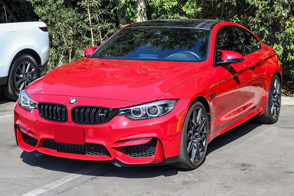 BMW M4      2020