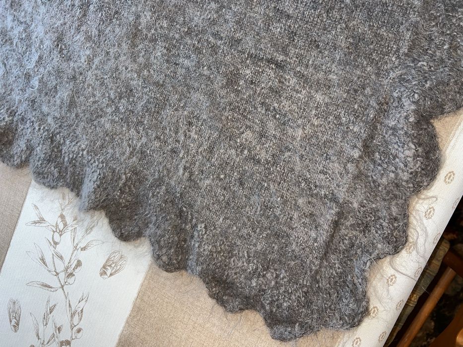 Chusta z wełny wielbłądziej