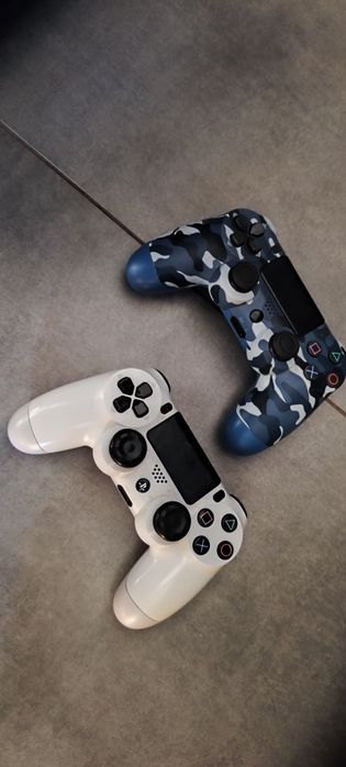 Play Station 4 1T 2 pady 6 gier Biała