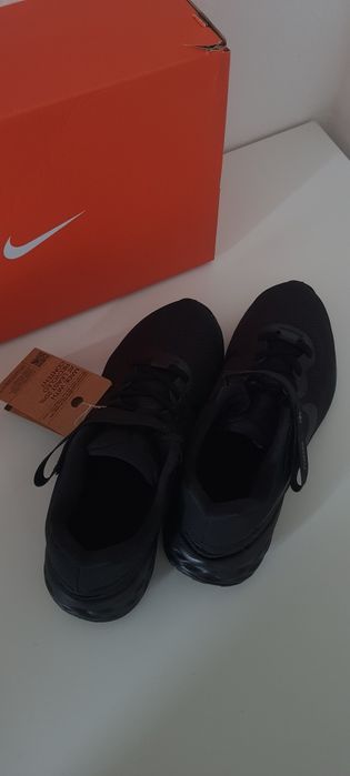 Tenis/Sapatilhas Nike original Novos