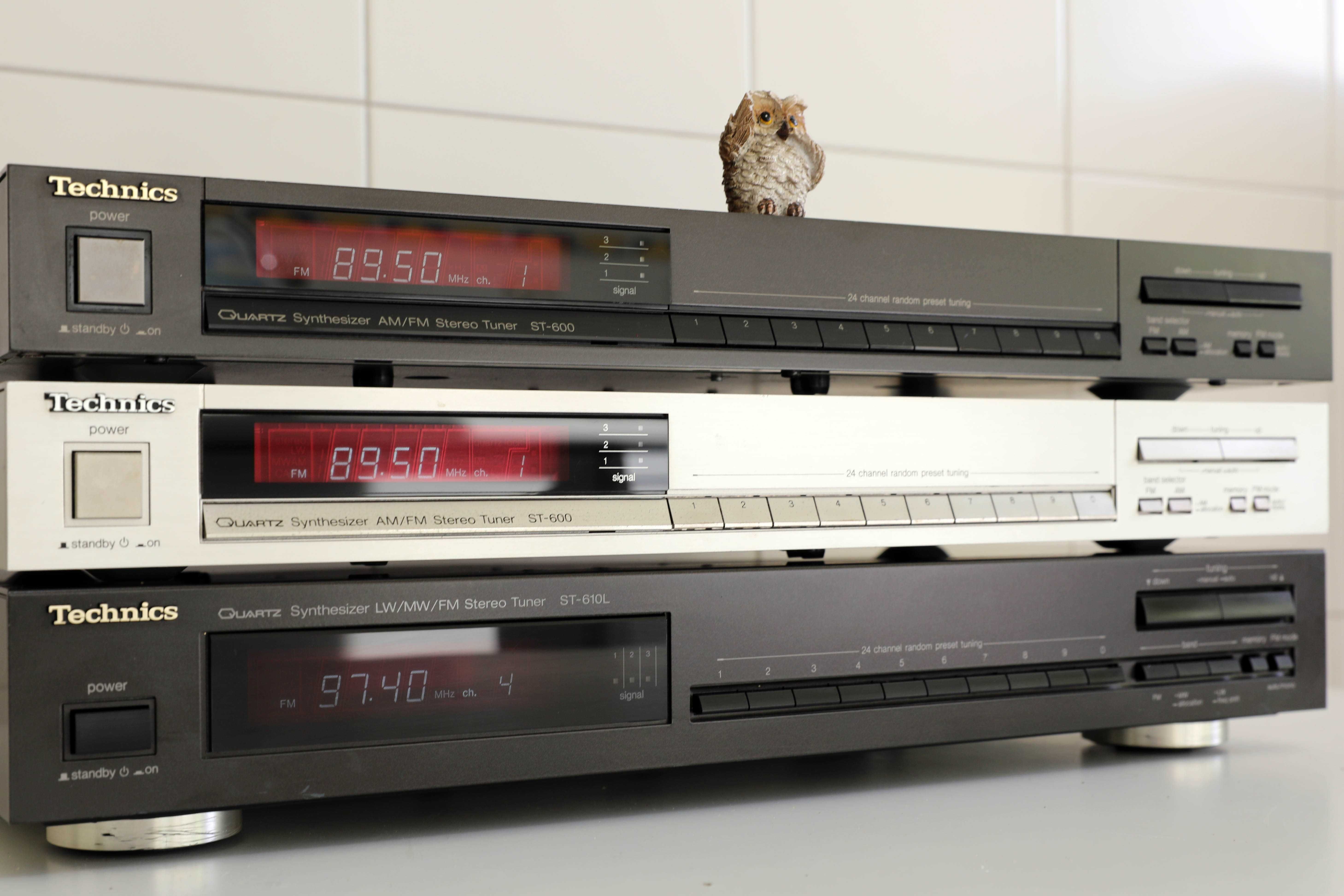 Technics  ST-600 e 610L Tuner digital quartz