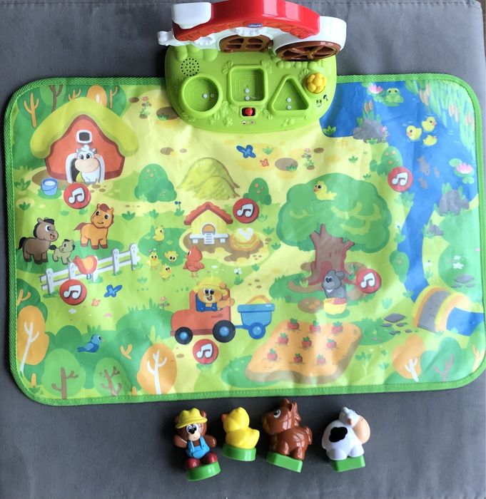 Chicco Interaktywna mata farma dwujęzyczna dźwięk