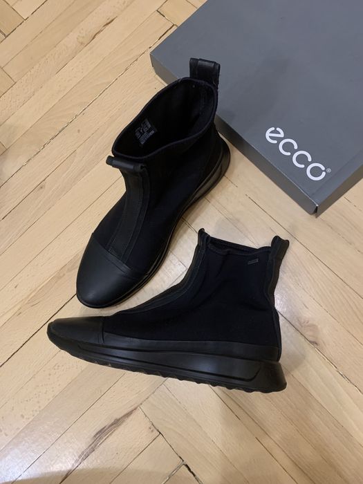 Взуття ecco нове!