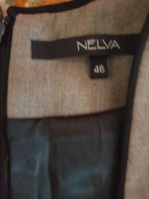 Продається жіноча  сукня фірми  NELVA  46 розміру.