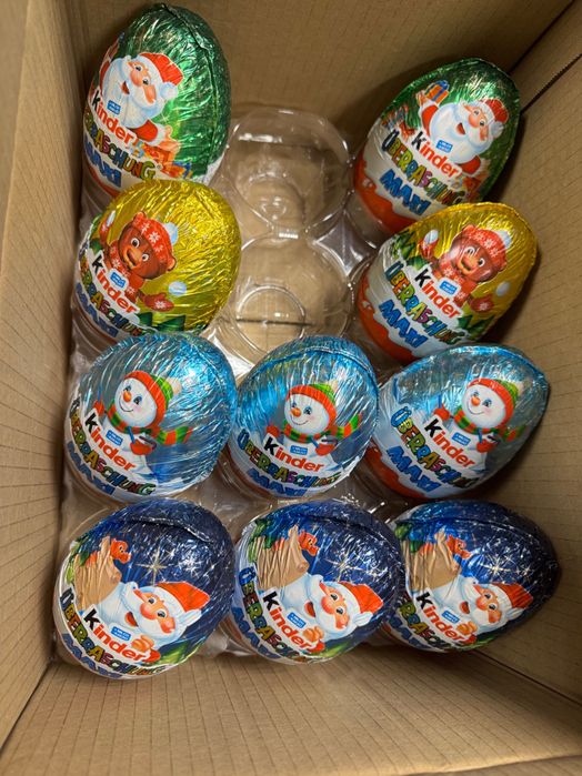 Шоколадне яйце Kinder Surprise Maxi Santa 100 г