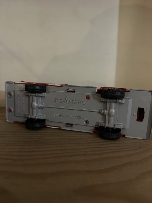 Camião dos bombeiros da majorette