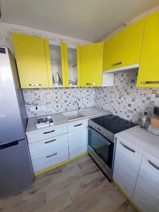 Продам 1к кв евроремонт м Спортивная (404201)