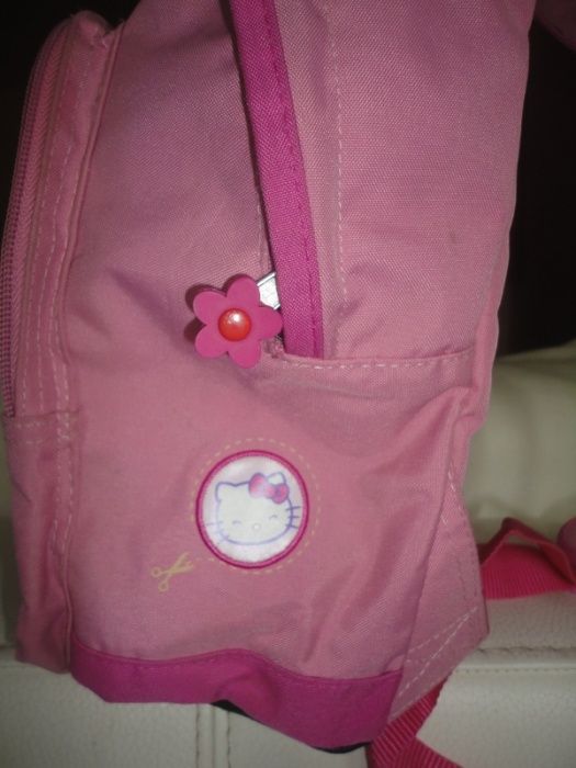 Vendo mochila Hello Kitty para infantário/pré-escola