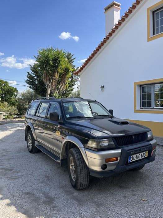 Jeep Mitsubishi 1999