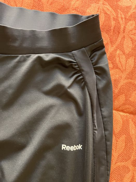 Calças desporto Reebok pretas