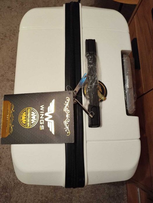 Чемодан WINGS pp 05 полипропилен , Poland