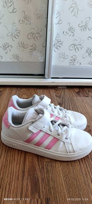 Кросівки від adidas 34 розмір