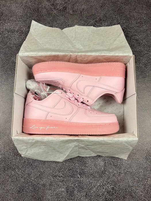 БЕЗКОШТОВНА ДОСТАВКА Nike Air Force x Nocta Pink