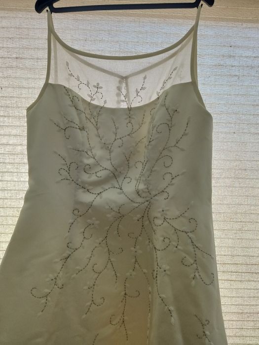 Vestido noiva pérola com véu