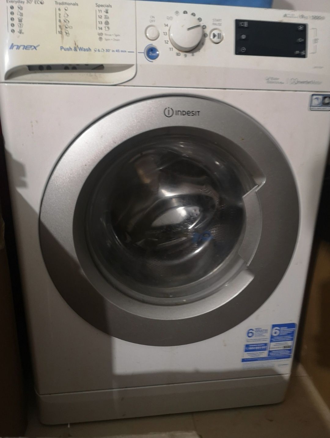 Máquina da Roupa Indesit Innex 9 kgs como nova