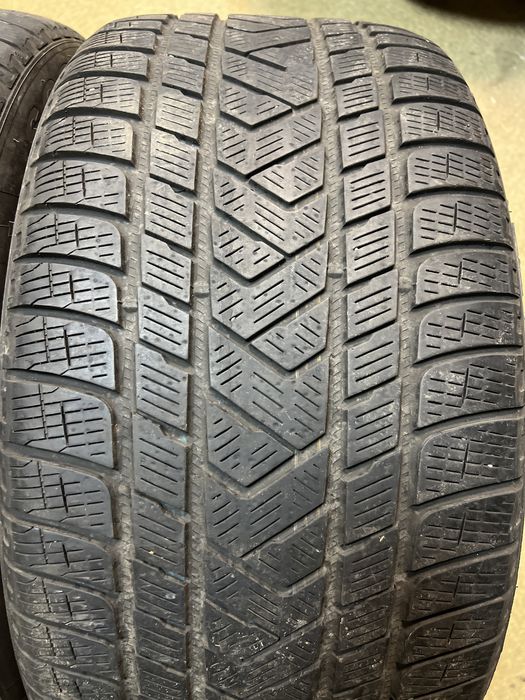 Шины б.у 295 40 R19 Pirelli Scorpion Winter NO 106V 2 шт