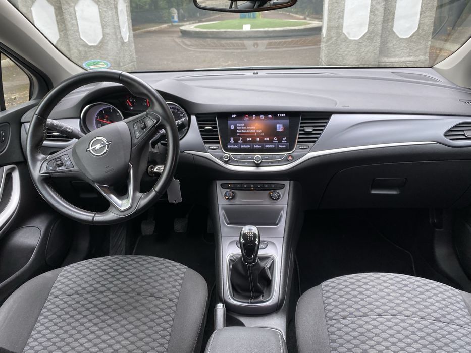 Продам OPEL ASTRA 2018 рік