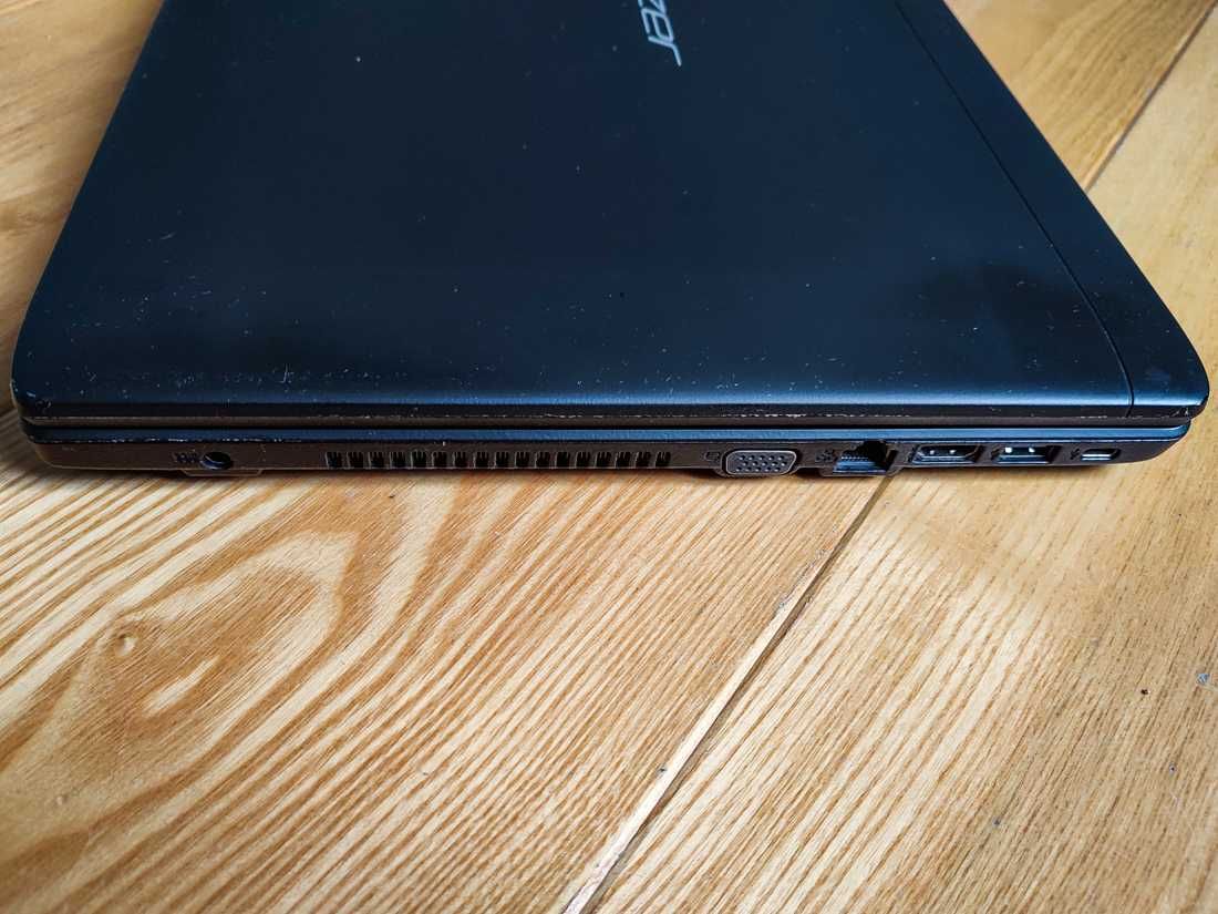 Medion Erazer P7643 – 17.3 cala - Intel Core i7 - NVidia  GeForce 2GB