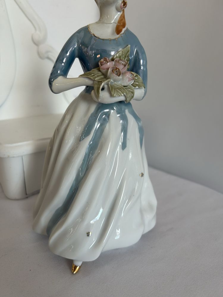 Figurka porcelanowa klejona głowa nr.6561