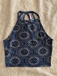Crop top azul de alças