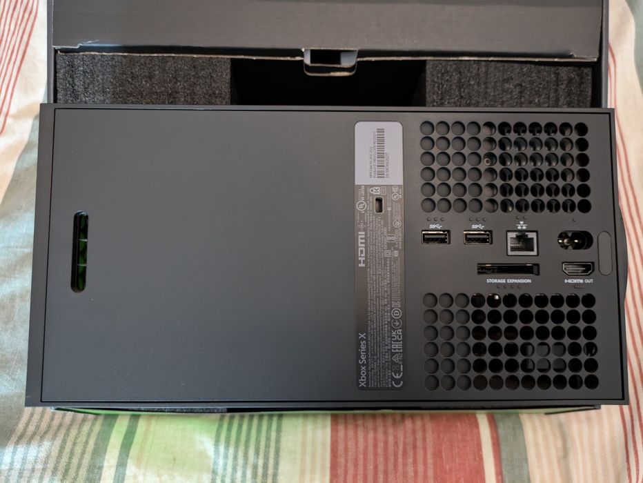 Xbox series X 1TB SSD + bateria comando