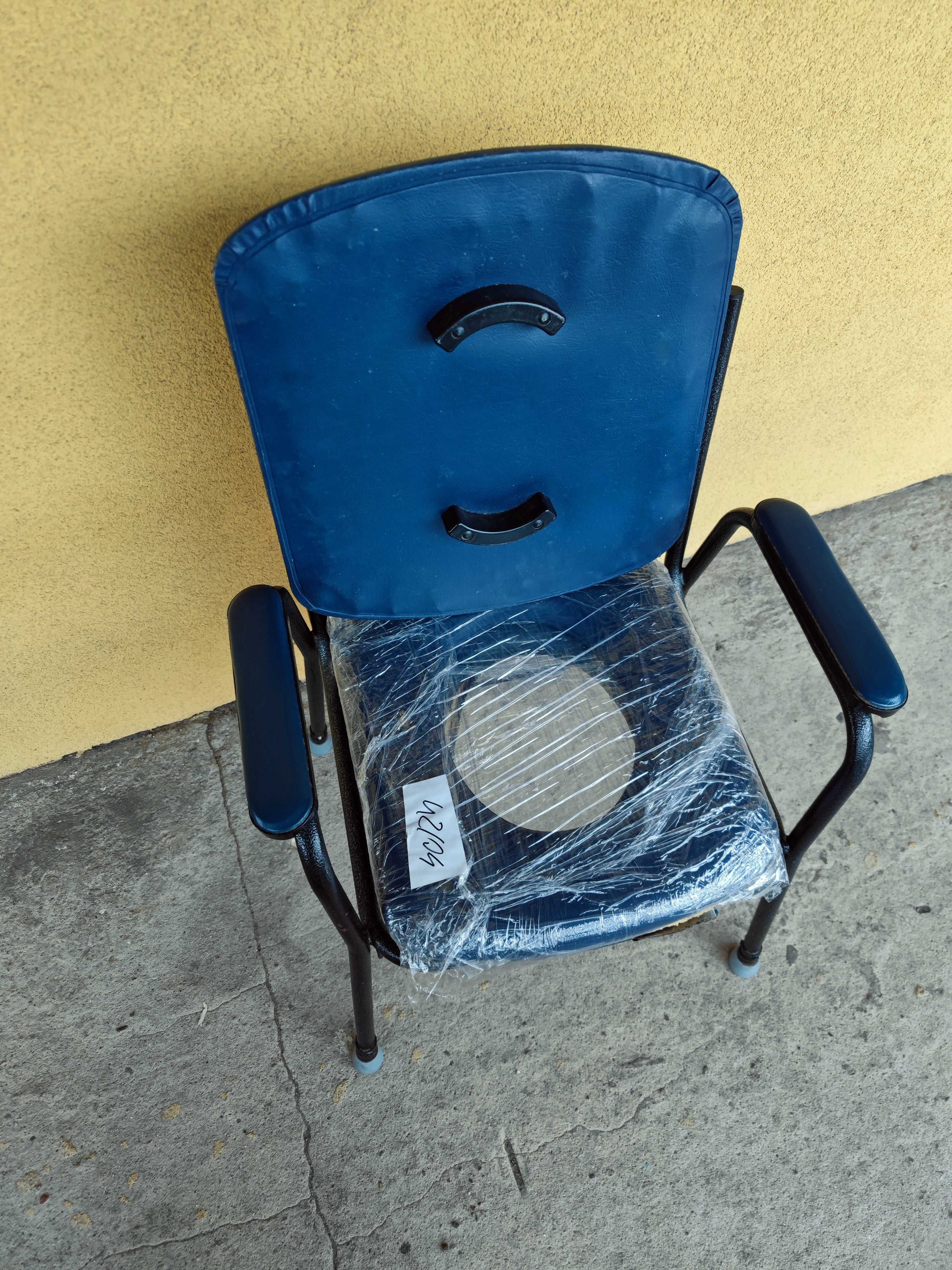 komfortowe krzesło sanitarne - fotel z nocnikiem za grosze