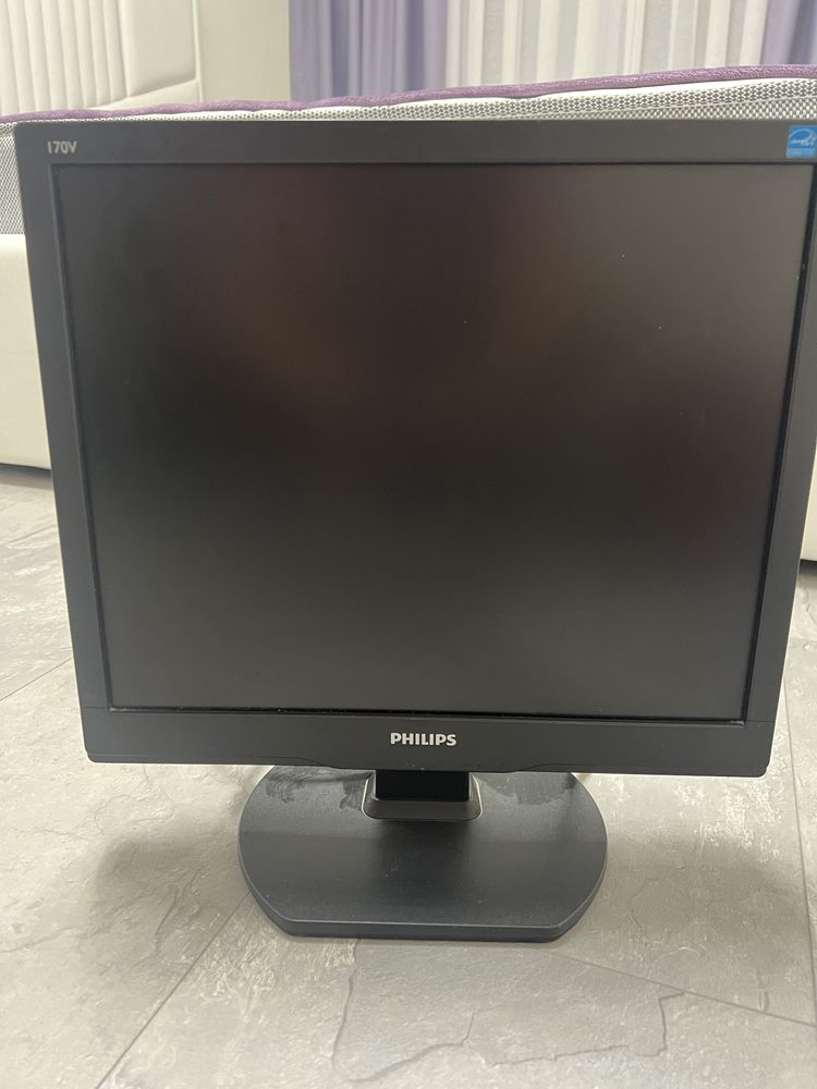 Монитор Philips диагональ 17 HNV9170T
