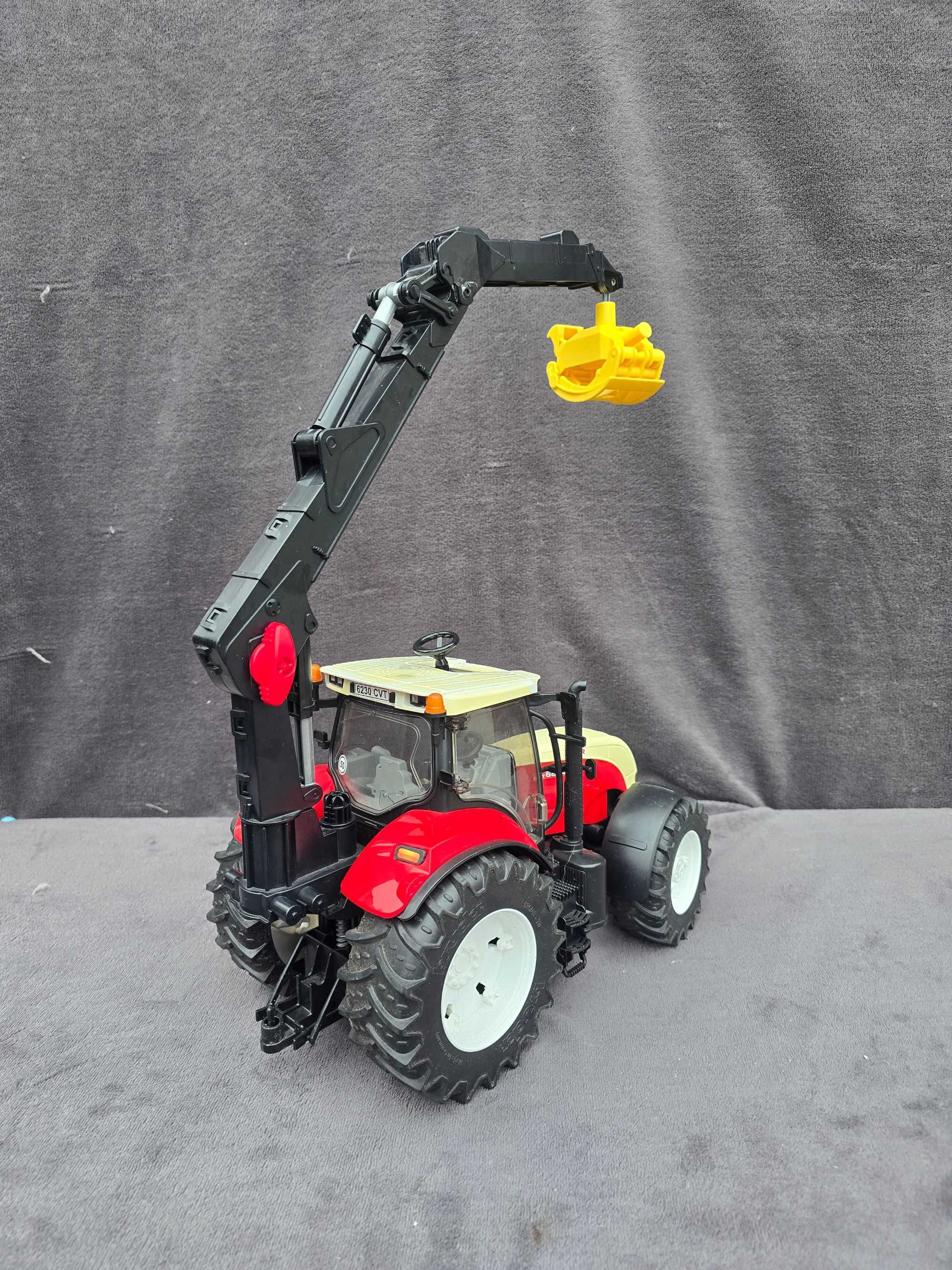 Bruder 03181 traktor Steyr 6320 Leśny