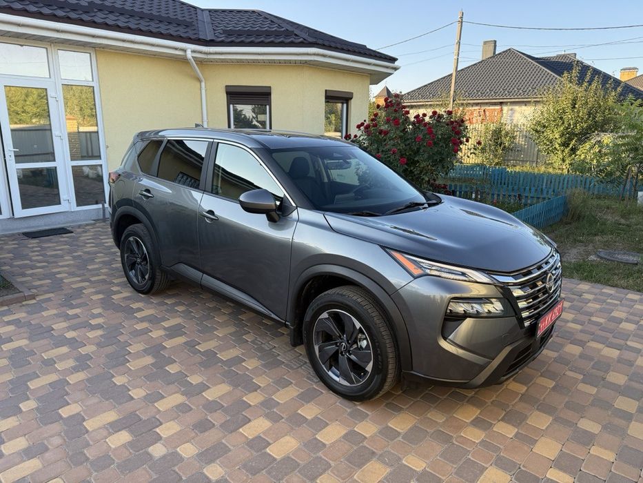 Продам Nissan Rogue 2024