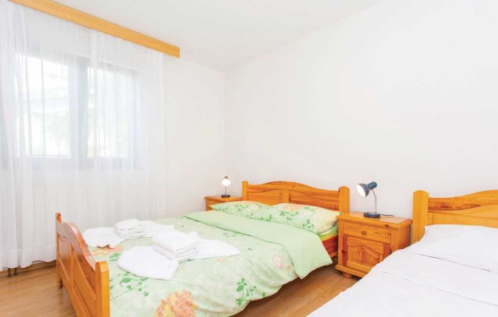 Chorwacja 2026, wyspa KRK, apartament blisko plaży dla max. 5 osób