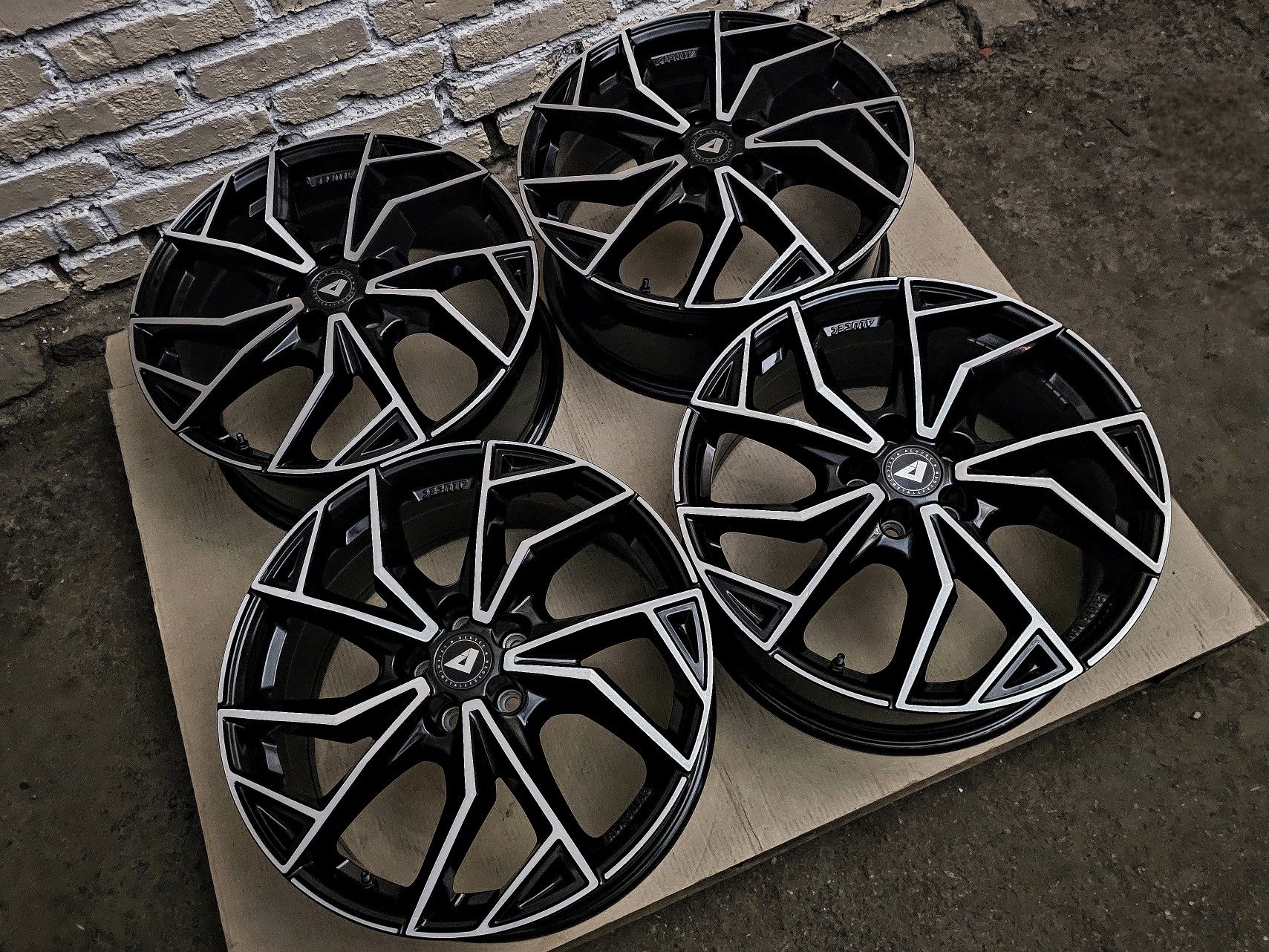 Нові R18 5x100 | Original | Germany | Преміум диски | Subaru/Toyota/VW