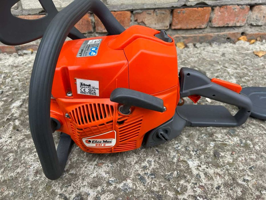 Продам бензопилу Oleo-Mac 941 C