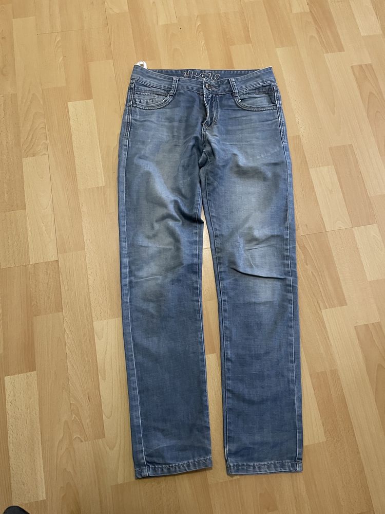 Spodnie męskie jeansowe 28
