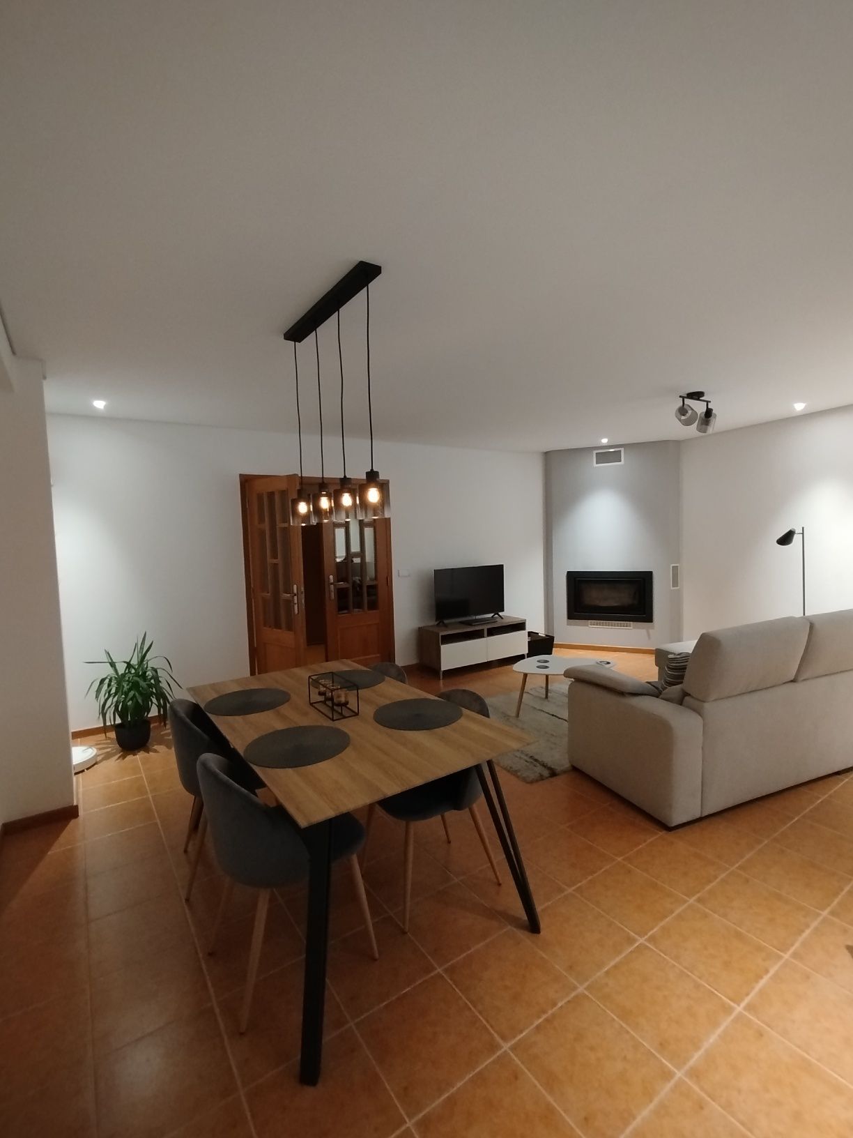Apartamento T3, Rua da Escola, Vale Sepal, Leiria