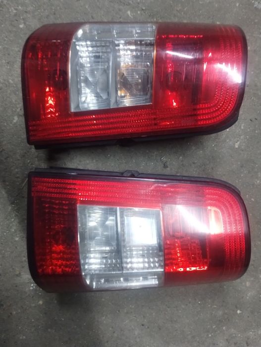 Partner Berlingo I lift lampa tył