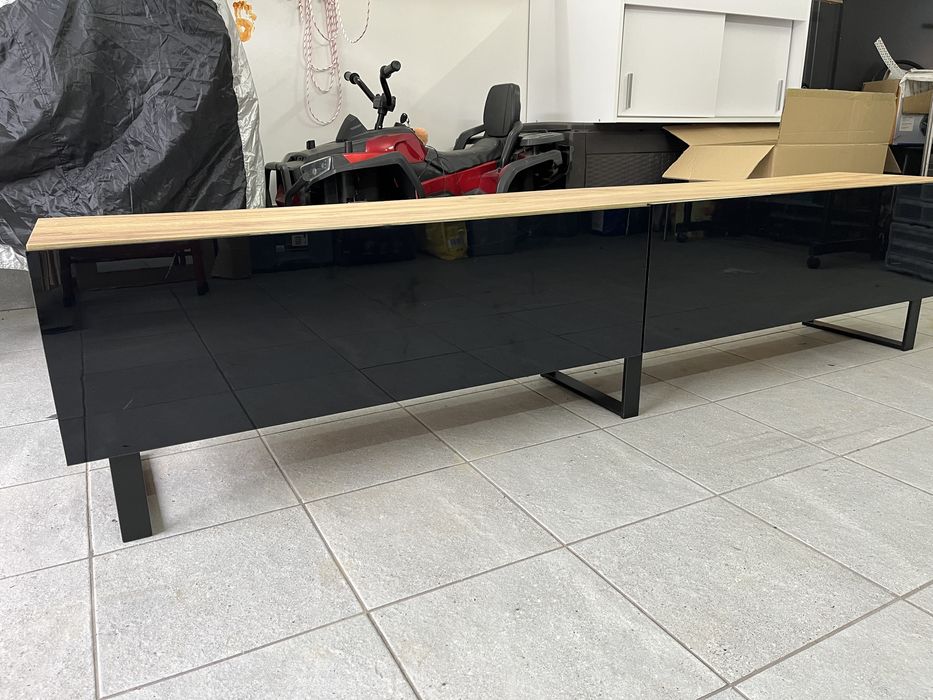 Szafka RTV dąb kraft złoty/czarny połysk