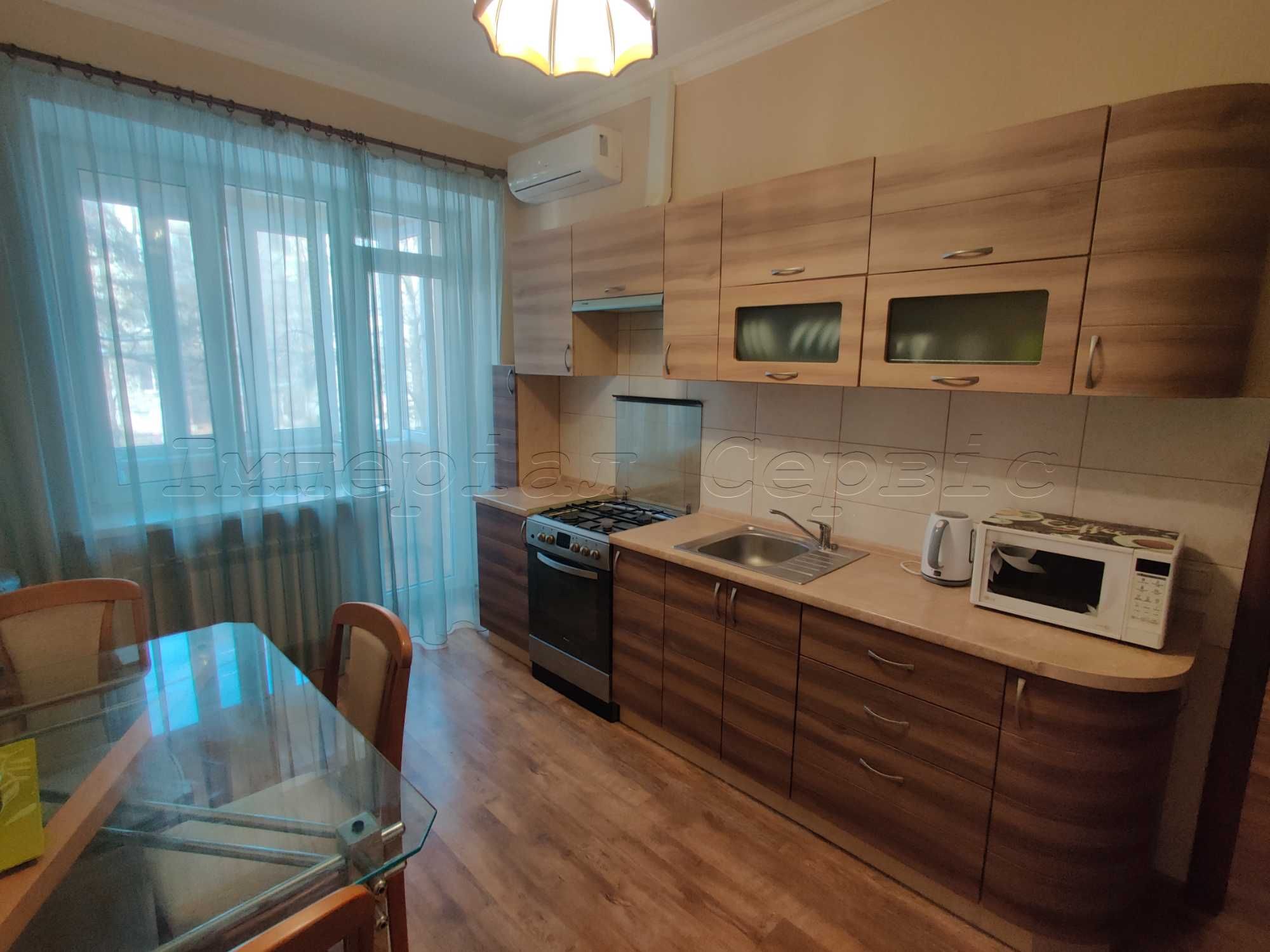 Продам 2 комнатную квартиру в центре р-н ТРЦ Аврора