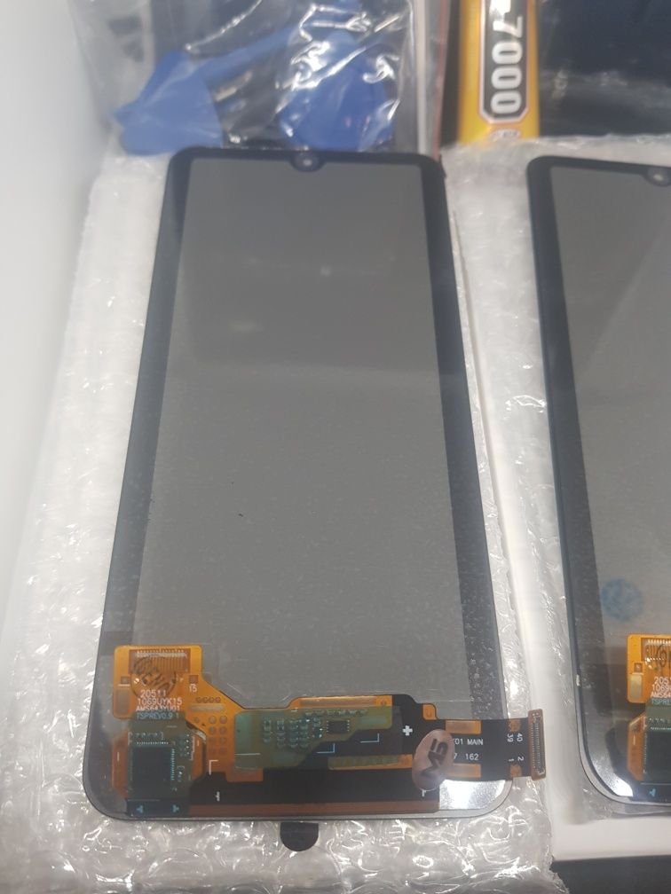 ДисплейAmoled Xiaomi Note 10,новий,перевірений.