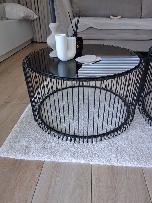 Dwa stoliki Kare Design