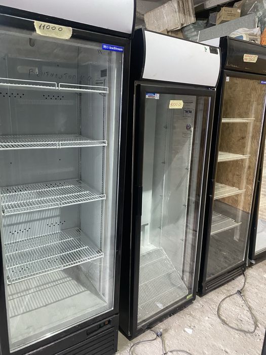 Холодильник торговый Холодильный шкаф витрина Регал Лари Барный