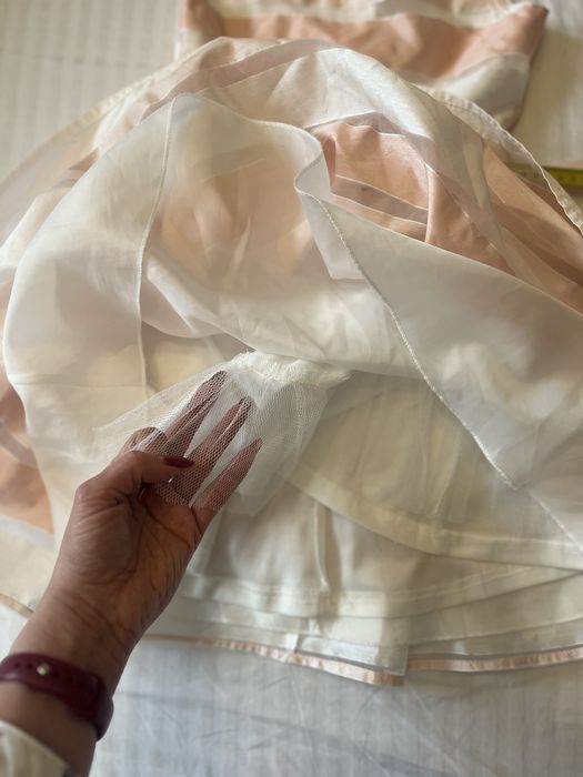 Sukienka dziewczęca btween śliska