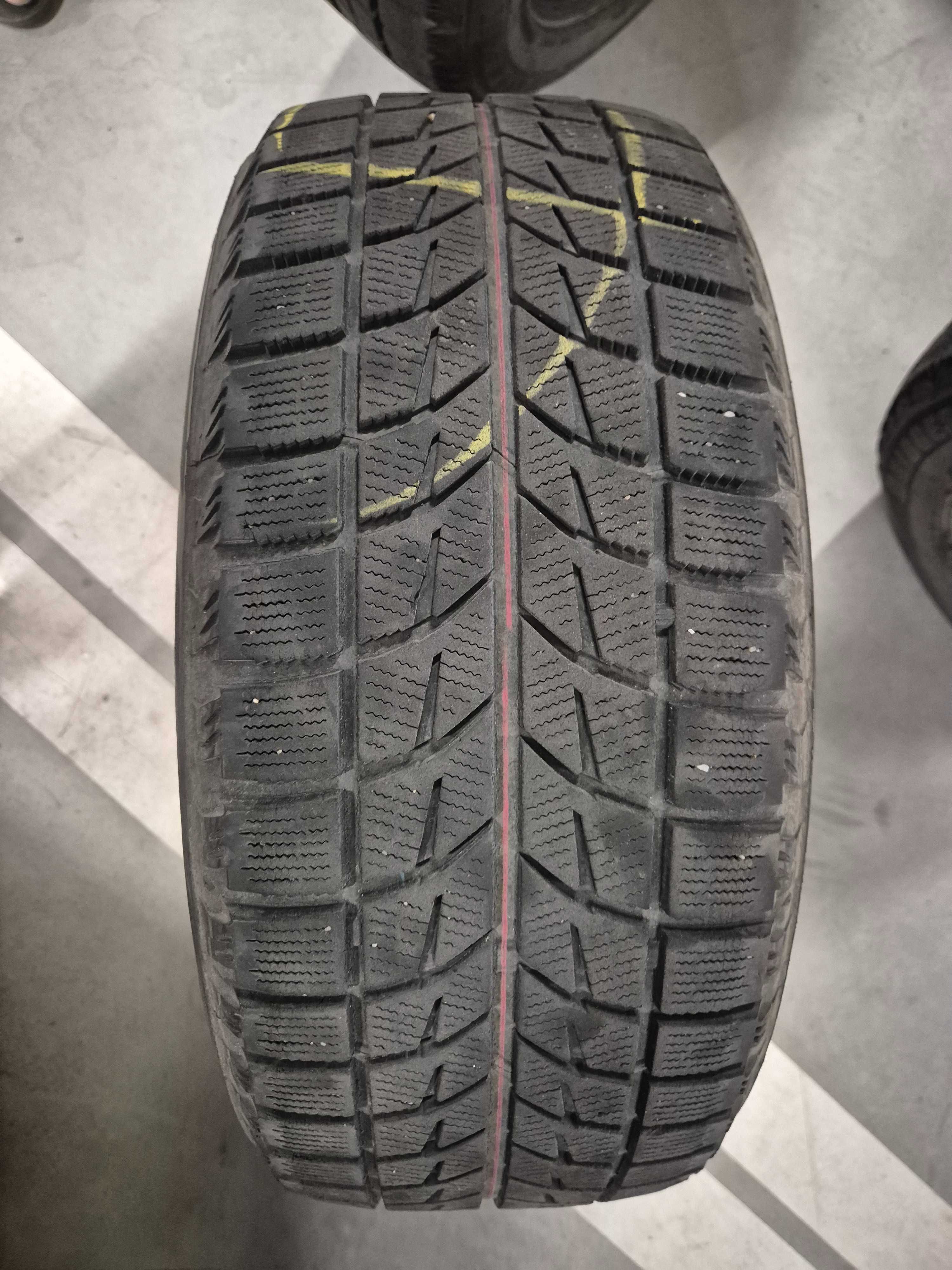 Bridgestone Blizzak WS60 215/55R16 93R – komplet 4 szt.