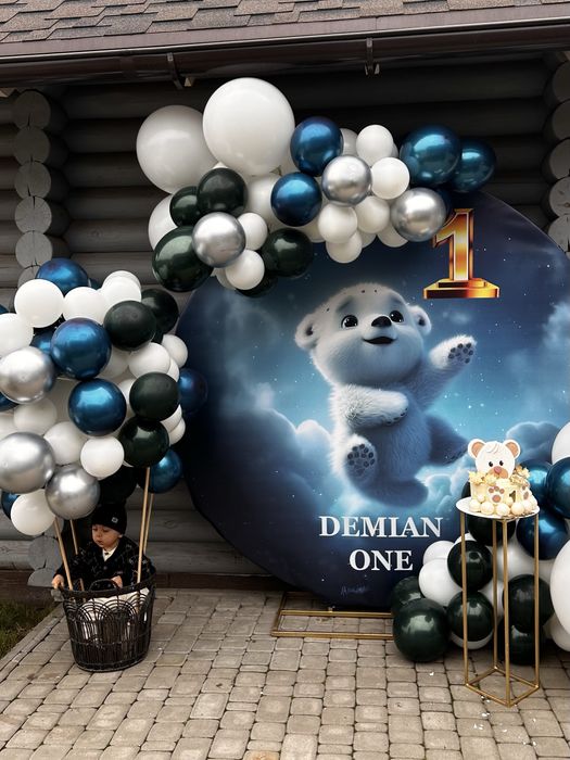 Фотозона, Банер до фотозони ,1 рік