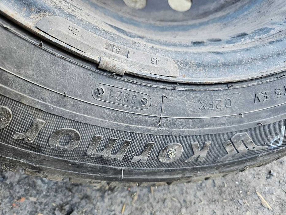 Opony zimowe 205/65/R16C felgi stalowe Renault Trafic III VIVARO