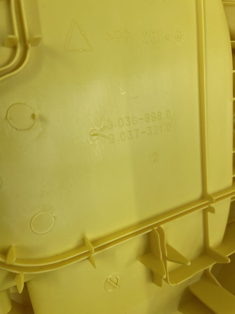 Górna pokrywa żółta obudowa odkurzacza Karcher Se 4002