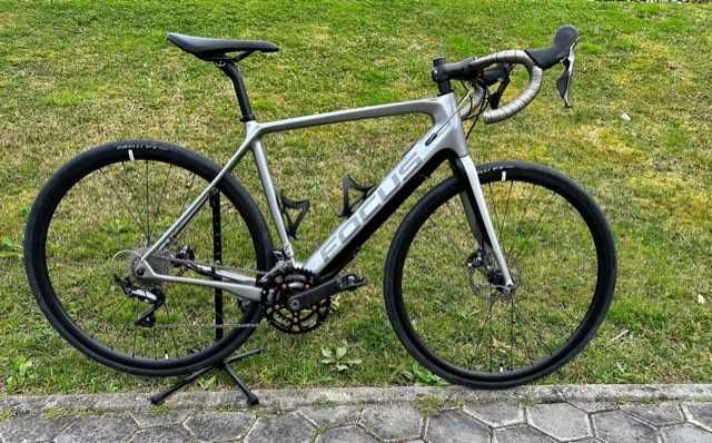 E-bike FOCUS Paralane² 9.9 Carbono 1600km como NOVA - Autonomia 150 Km