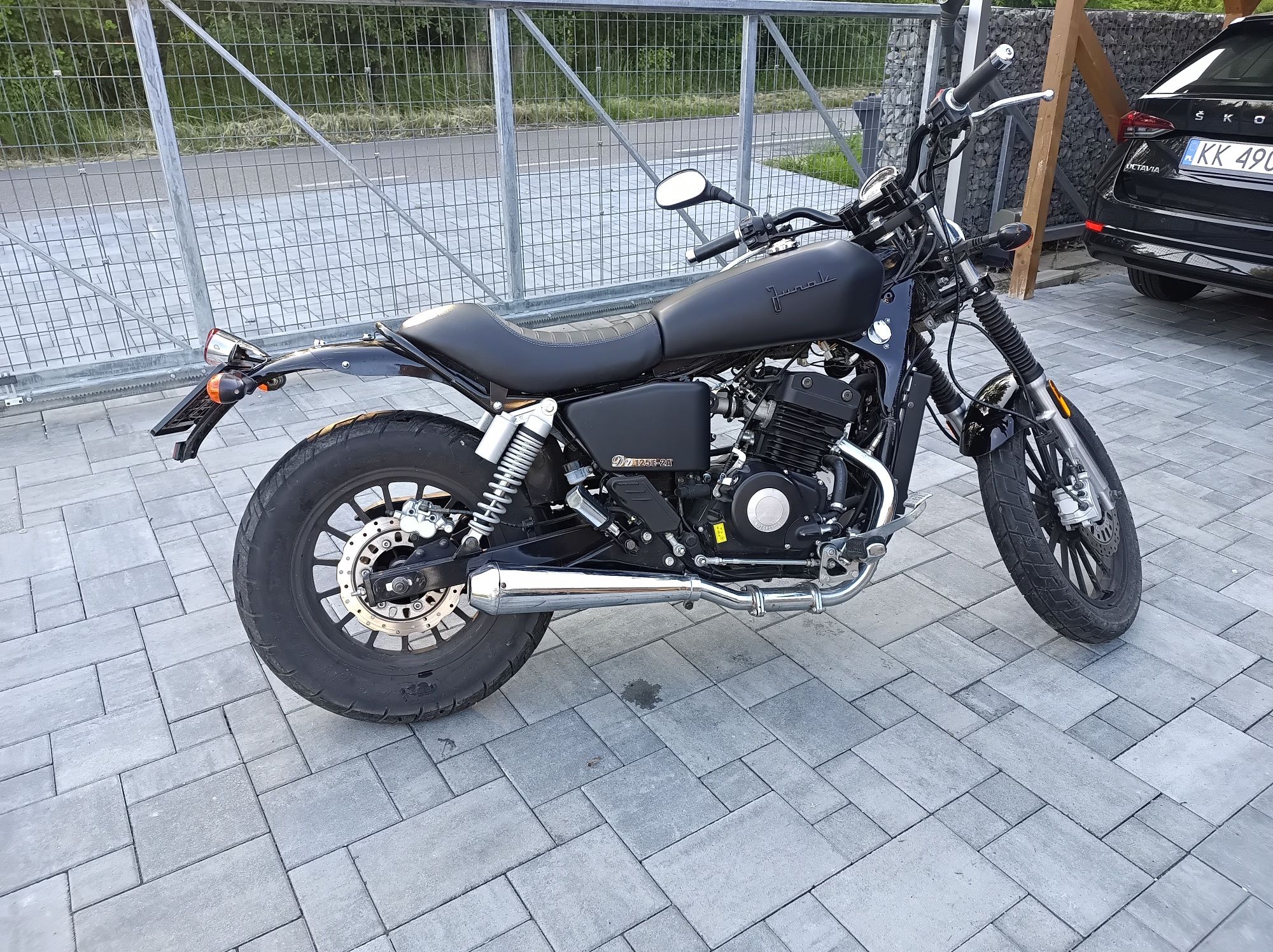 Junak m11 Cafe 125