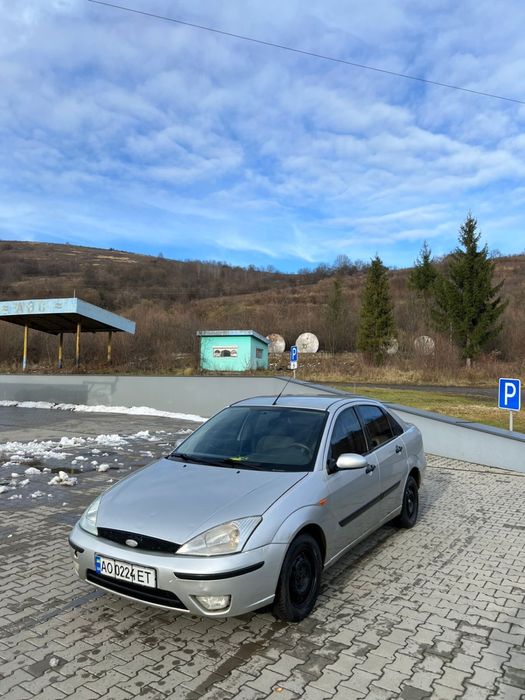 Ford Focus 2001.  1.6 benzin
